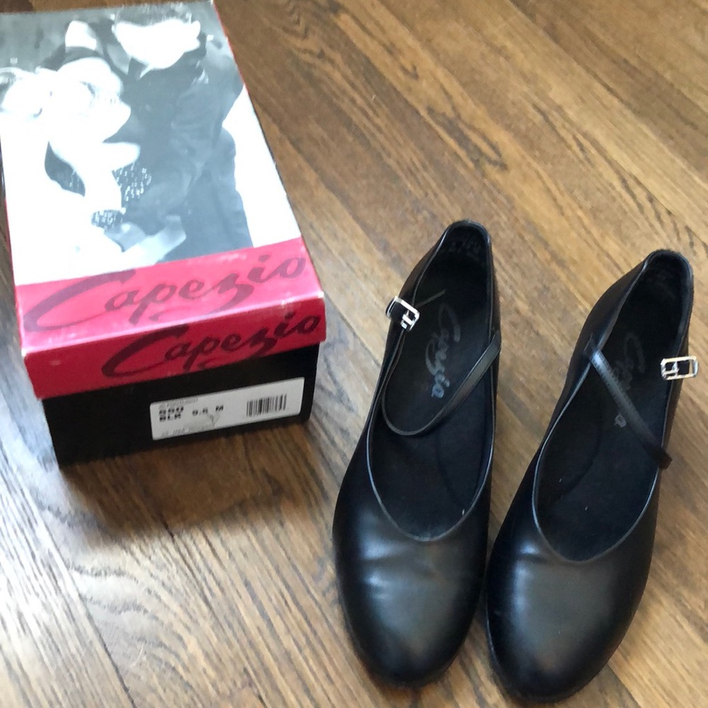 Size 9.5 Capezio black Character shoes